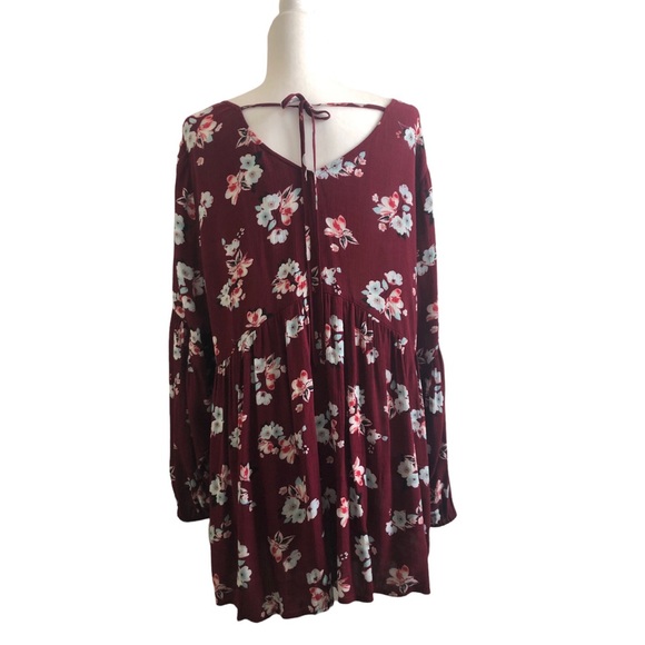 Lane Bryant Floral Back Tie 3/4 Sleeve Top - Picture 2 of 7